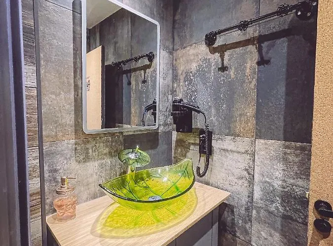 Bel'air Gare By Carl-emilie 2 Personnes * Épinal